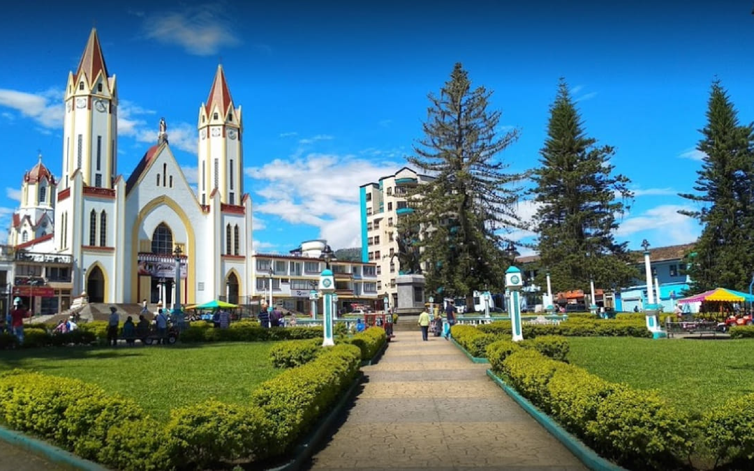 Maquillaje Profesional en Santa Rosa de Cabal: Servicio a Domicilio para Eventos Especiales